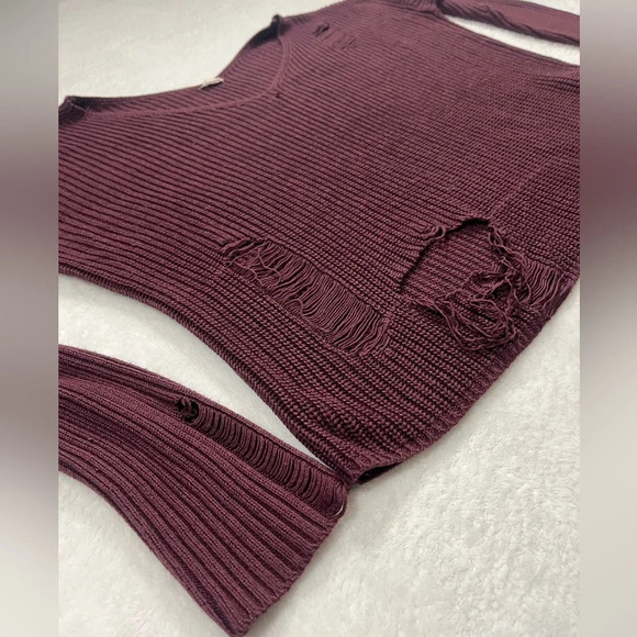 Garage Distressed Knit Sweater – Size Medium – Frayed - Picture 6 of 7